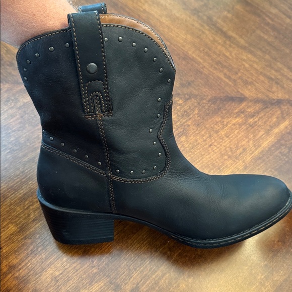 BOC Born Western Ankle Cowboy Boot Leather Studded Accent Chunky Heel Boho 10 - Picture 5 of 5